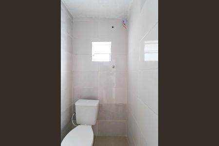 Banheiro Social de casa para alugar com 1 quarto, 20m² em Vila Guilherme, São Paulo