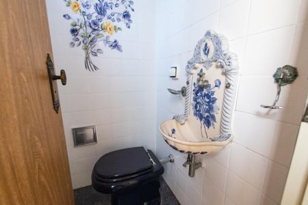 Lavabo de casa para alugar com 3 quartos, 300m² em Vila Mariana, São Paulo