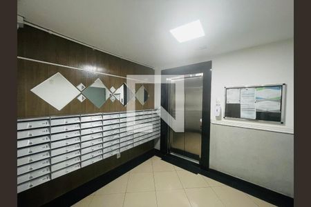 Apartamento à venda com 38m², 1 quarto e 1 vaga Apartamento à venda com 38m², 1 quarto e 1 vagaHall