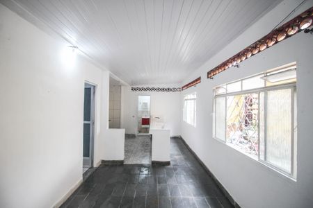 Sala de apartamento para alugar com 2 quartos, 80m² em Vila Emil, Mesquita