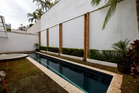 Quintal de casa de condomínio à venda com 4 quartos, 501m² em Jardim Paulista, Barueri