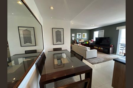 Apartamento à venda com 70m², 2 quartos e 1 vaga Apartamento à venda com 70m², 2 quartos e 1 vagaSala