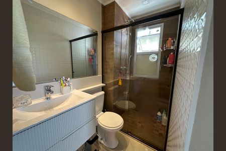 Apartamento à venda com 70m², 2 quartos e 1 vaga Apartamento à venda com 70m², 2 quartos e 1 vagaBanheiro da Suíte