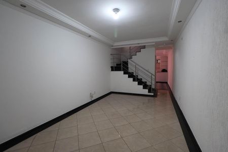 Sala de casa à venda com 3 quartos, 180m² em Vila Carlos de Campos, São Paulo