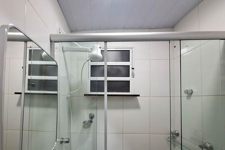 Banheiro Social de kitnet/studio para alugar com 1 quarto, 23m² em Centro, Niterói