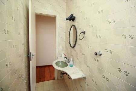 Apartamento à venda com 160m², 4 quartos e 2 vagas Apartamento à venda com 160m², 4 quartos e 2 vagasLavabo