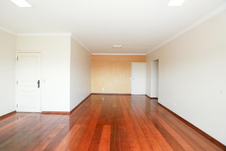 Apartamento à venda com 160m², 4 quartos e 2 vagas Apartamento à venda com 160m², 4 quartos e 2 vagasSala