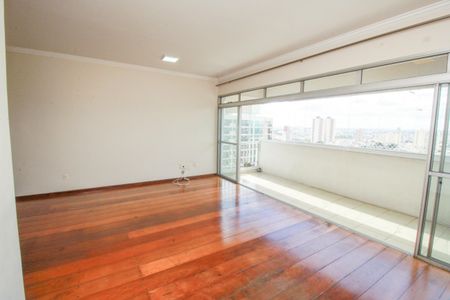Apartamento à venda com 160m², 4 quartos e 2 vagas Apartamento à venda com 160m², 4 quartos e 2 vagasSala