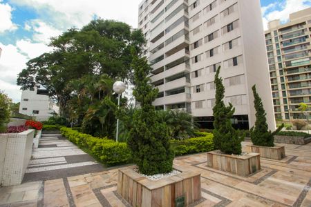 Apartamento à venda com 160m², 4 quartos e 2 vagas Apartamento à venda com 160m², 4 quartos e 2 vagasÁrea comum