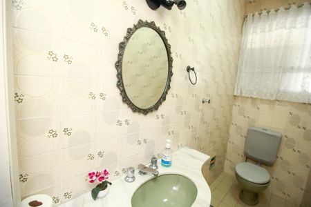 Apartamento à venda com 160m², 4 quartos e 2 vagas Apartamento à venda com 160m², 4 quartos e 2 vagasLavabo