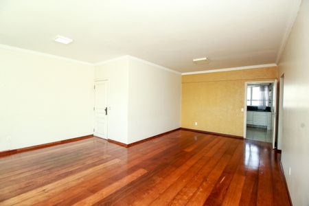 Apartamento à venda com 160m², 4 quartos e 2 vagas Apartamento à venda com 160m², 4 quartos e 2 vagasSala