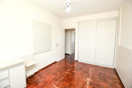 Apartamento à venda com 160m², 4 quartos e 2 vagas Apartamento à venda com 160m², 4 quartos e 2 vagasQuarto 1