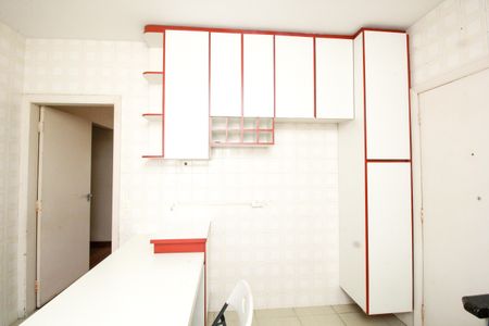 Apartamento à venda com 160m², 4 quartos e 2 vagas Apartamento à venda com 160m², 4 quartos e 2 vagasCozinha