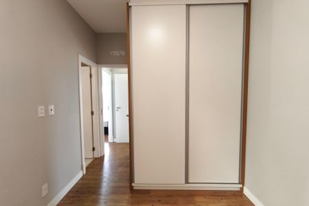 Quarto de apartamento à venda com 2 quartos, 91m² em Swiss Park, Campinas