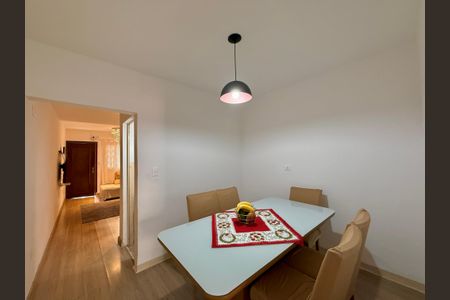 Sala de casa à venda com 3 quartos, 120m² em Vila Socorro, São Paulo