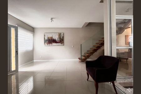 Sala de casa de condomínio à venda com 3 quartos, 115m² em Fazenda São Quirino, Campinas