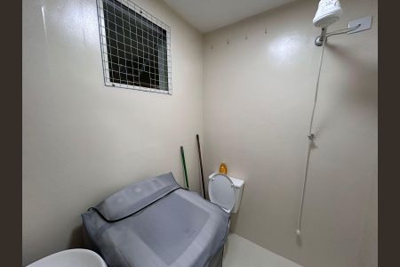 Studio à venda com 36m², 1 quarto e sem vaga Studio à venda com 36m², 1 quarto e sem vagaBanheiro