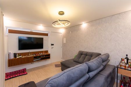 Sala de casa de condomínio à venda com 2 quartos, 82m² em Vila Santa Clara, São Paulo