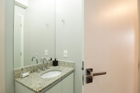 Studio para alugar com 40m², 0 quarto e 1 vaga Studio para alugar com 40m², 0 quarto e 1 vagaBanheiro