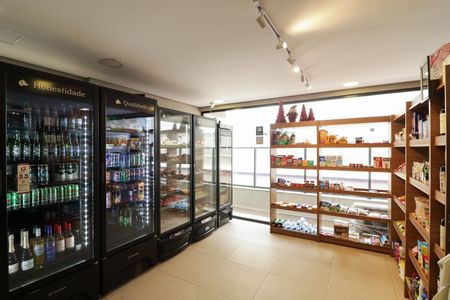 Studio para alugar com 40m², 0 quarto e 1 vaga Studio para alugar com 40m², 0 quarto e 1 vagaMercadinho