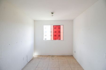 Sala de apartamento para alugar com 2 quartos, 40m² em Cerâmica, Nova Iguaçu