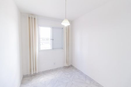 Quarto 1 de apartamento para alugar com 2 quartos, 45m² em Vila da Oportunidade, Carapicuíba