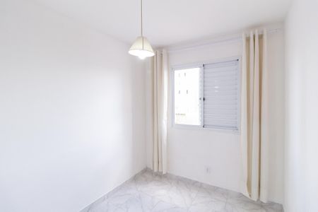 Quarto 1 de apartamento para alugar com 2 quartos, 45m² em Vila da Oportunidade, Carapicuíba