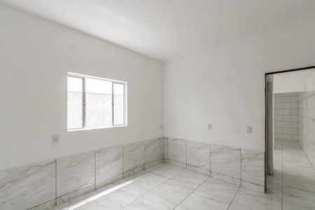 Quarto de casa para alugar com 1 quarto, 110m² em Jardim Danfer, São Paulo