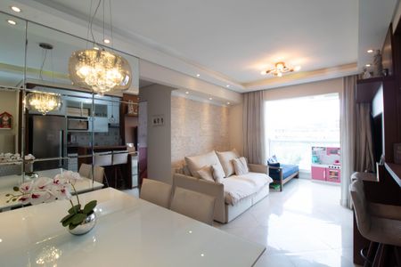 Sala de apartamento à venda com 2 quartos, 60m² em Vila Endres, Guarulhos