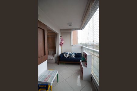 Varanda da Sala de apartamento à venda com 2 quartos, 60m² em Vila Endres, Guarulhos