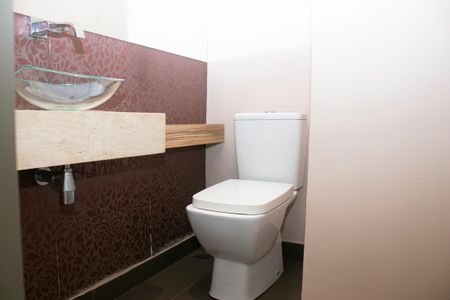 Lavabo de apartamento para alugar com 3 quartos, 117m² em Santo Antônio, Belo Horizonte