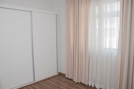Quarto 1 de apartamento para alugar com 3 quartos, 117m² em Santo Antônio, Belo Horizonte