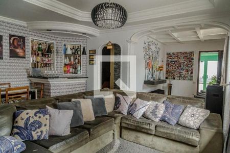 Casa à venda com 6 quartos, 120m² em Vila Campestre, São Paulo