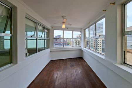 Sala 2 de apartamento para alugar com 3 quartos, 104m² em Vila Tupi, Praia Grande