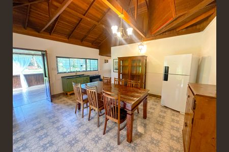 Sala de casa para alugar com 1 quarto, 130m² em São João do Rio Vermelho, Florianópolis