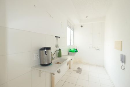 Apartamento para alugar com 40m², 2 quartos e 1 vaga Apartamento para alugar com 40m², 2 quartos e 1 vagaCozinha e Área de Serviço