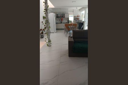 Casa à venda com 3 quartos, 295m² em Azenha, Porto Alegre
