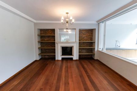 Sala 1 - Lareira de casa à venda com 4 quartos, 260m² em Jardim Morumbi, São Paulo