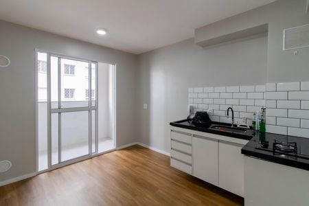 Sala/Cozinha de apartamento para alugar com 1 quarto, 27m² em Vila das Bandeiras, Guarulhos