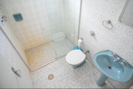 Casa para alugar com 283m², 4 quartos e 6 vagas Casa para alugar com 283m², 4 quartos e 6 vagasBanheiro da Suíte