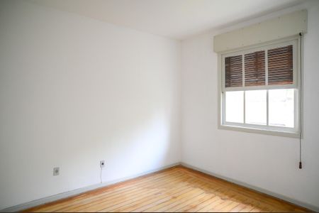 Casa para alugar com 283m², 4 quartos e 6 vagas Casa para alugar com 283m², 4 quartos e 6 vagasQuarto 2