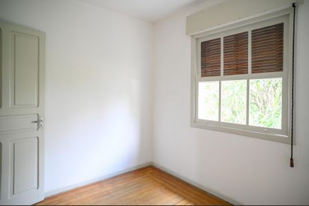 Casa para alugar com 283m², 4 quartos e 6 vagas Casa para alugar com 283m², 4 quartos e 6 vagasQuarto 1