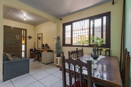 Casa à venda com 2 quartos, 121m² em Costa E Silva, Porto Alegre