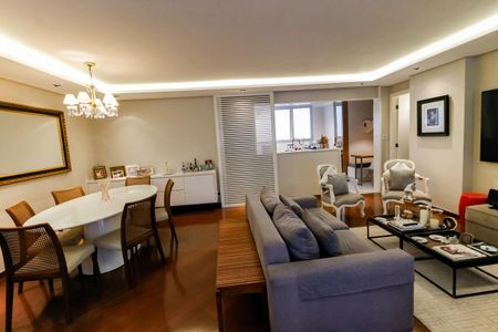 Sala de apartamento para alugar com 3 quartos, 116m² em Jardim Ampliação, São Paulo