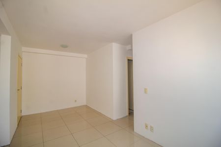 Sala de apartamento para alugar com 3 quartos, 61m² em Cavalhada, Porto Alegre