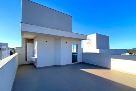 Apartamento à venda com 111m², 2 quartos e 3 vagas Apartamento à venda com 111m², 2 quartos e 3 vagasCobertura