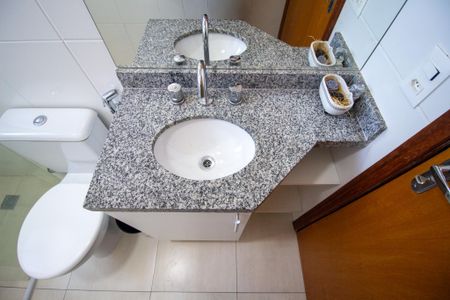 Apartamento para alugar com 67m², 2 quartos e 2 vagas Apartamento para alugar com 67m², 2 quartos e 2 vagasBanheiro da Suíte