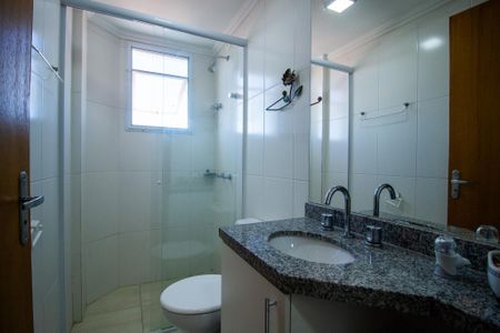 Apartamento para alugar com 67m², 2 quartos e 2 vagas Apartamento para alugar com 67m², 2 quartos e 2 vagasBanheiro da Suíte