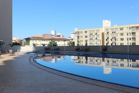 Apartamento para alugar com 70m², 2 quartos e 2 vagas Apartamento para alugar com 70m², 2 quartos e 2 vagasÁrea comum - Piscina