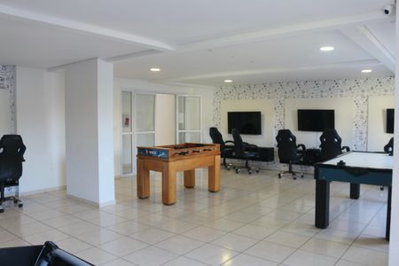 Apartamento para alugar com 70m², 2 quartos e 2 vagas Apartamento para alugar com 70m², 2 quartos e 2 vagasÁrea comum - Sala de jogos